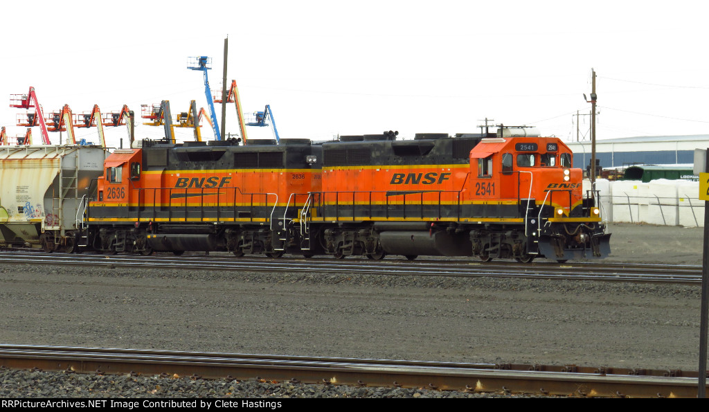 BNSF 2541 and 2636 west